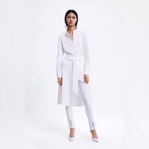 Zara’s Women’s Zippered leggings Size Medium NWT